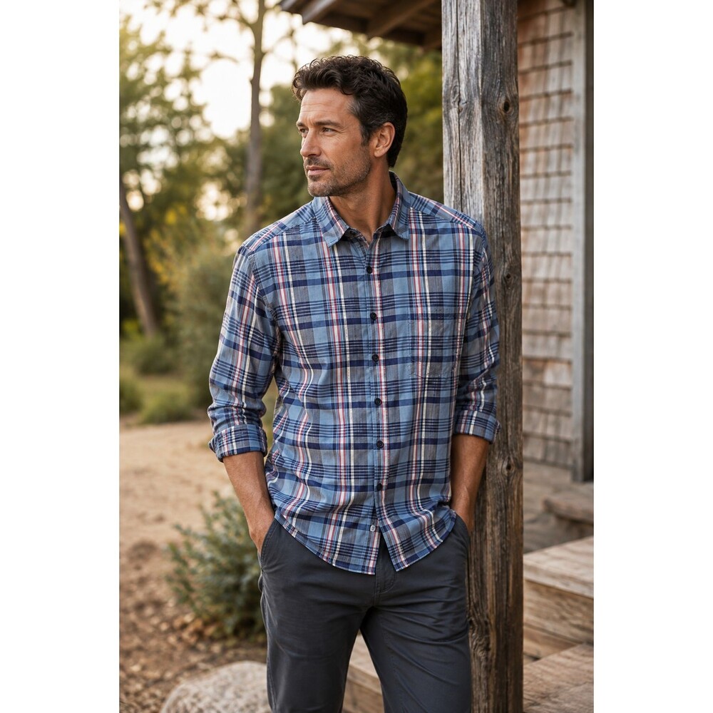 Taylor Stitch Plaid Button Up Shirt Men's 38/S Blue Organic Cotton USA Preppy